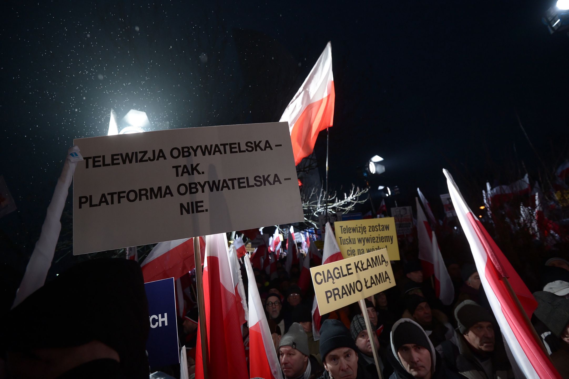 Organizowana przez Prawo i Sprawiedliwości manifestacja "Protest Wolnych Polaków" w Warszawie