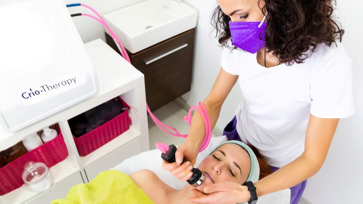 Krioterapia wykorzystywana jest do usuwania m.in. pieprzyków na ciele, brodawek, naczyniaków.