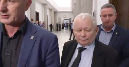 Jarosław Kaczyński o Donaldzie Tusku dla WP. "Wróg dla Polski, dla mnie nie"