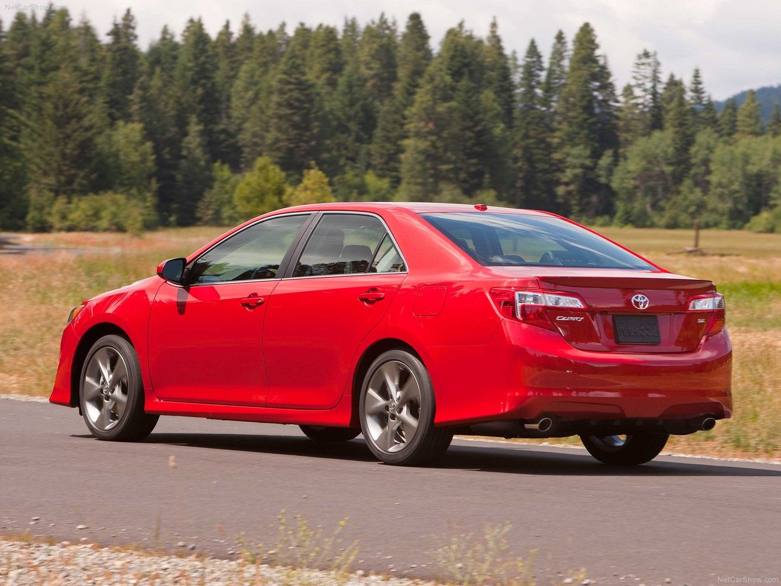 Toyota Camry 16