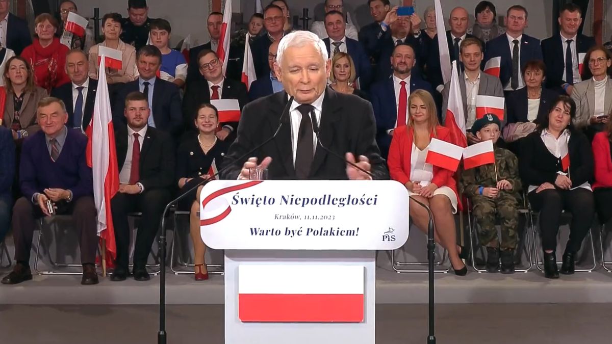 Jarosław Kaczyński w Krakowie. Zaliczył niefortunną wpadkę