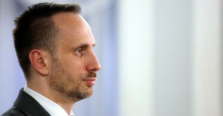 Mucha o słowach Kowalskiego. "UE będzie nas odstawiała na boczny tor"