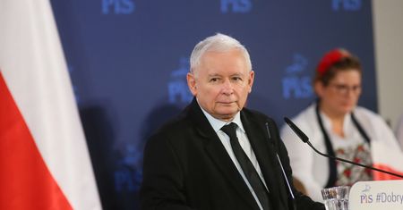 Rzucał jajkami w kolumnę Jarosława Kaczyńskiego. Jest kara
