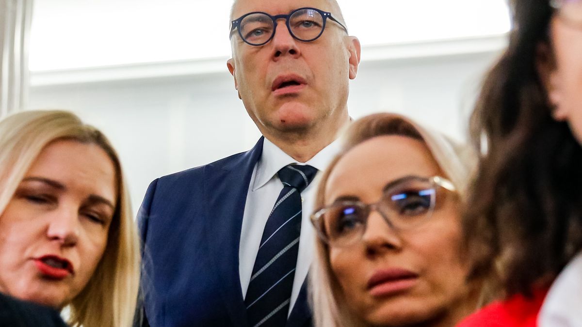 WARSAW, MAZOWIECKIE, POLAND - 2024/01/25: MP Roman Giertych attends the 4th session of Polish Parliament that takes place amid chaos created by legal disagreement with the previous government. The current government took over power in Poland on December 13 2023. Taking over from the Law and Justice political party, which has been ruling for 8 years. Both sides now accuse each other of unconstitutional acts. (Photo by Dominika Zarzycka/SOPA Images/LightRocket via Getty Images)