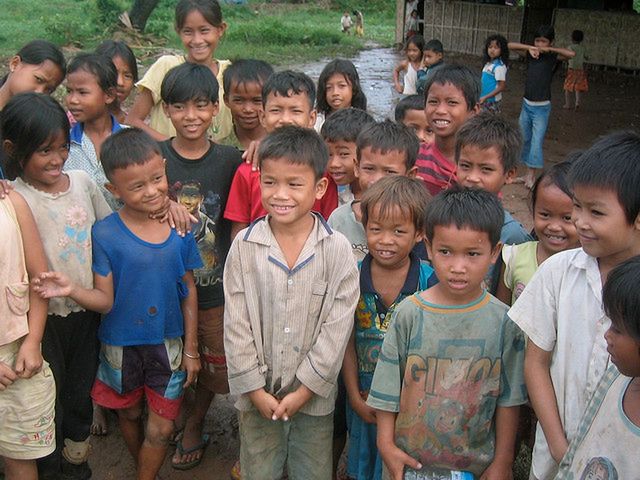 Dzieci (Fot. Flickr/Cambodia4kids.org Beth Kanter/Lic. CC by)