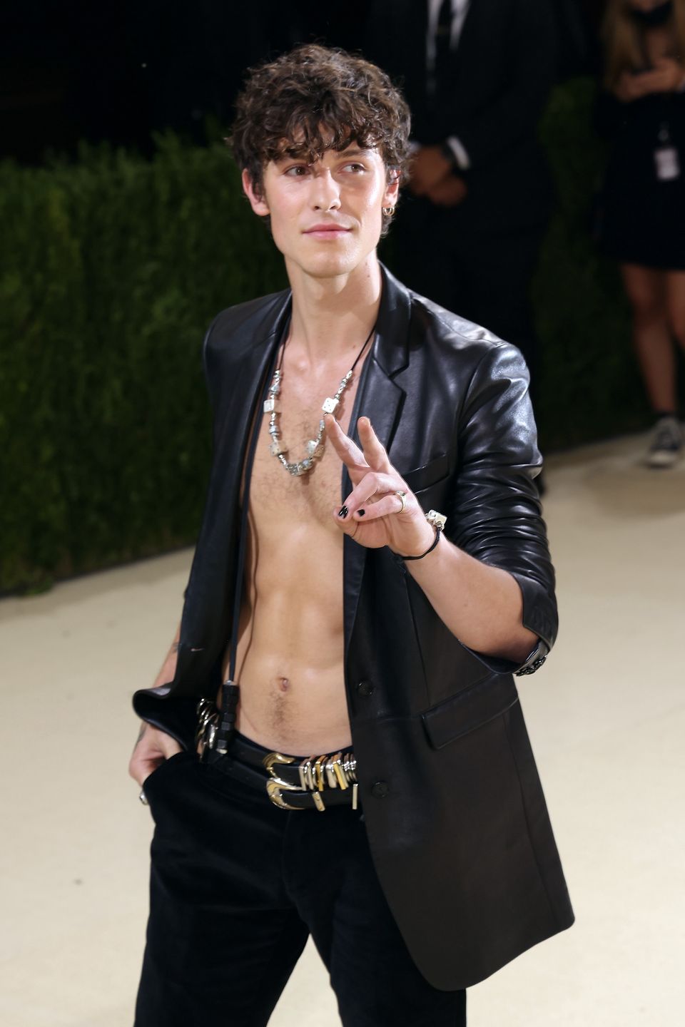 The 2021 Met Gala Celebrating In America: A Lexicon Of Fashion - ArrivalsNEW YORK, NEW YORK - SEPTEMBER 13: Shawn Mendes attends the 2021 Met Gala benefit "In America: A Lexicon of Fashion" at Metropolitan Museum of Art on September 13, 2021 in New York City. (Photo by Taylor Hill/WireImage)Taylor Hill