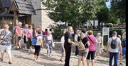 Szaleństwo w polskim kurorcie. Tłumy na ulicach i na szlakach