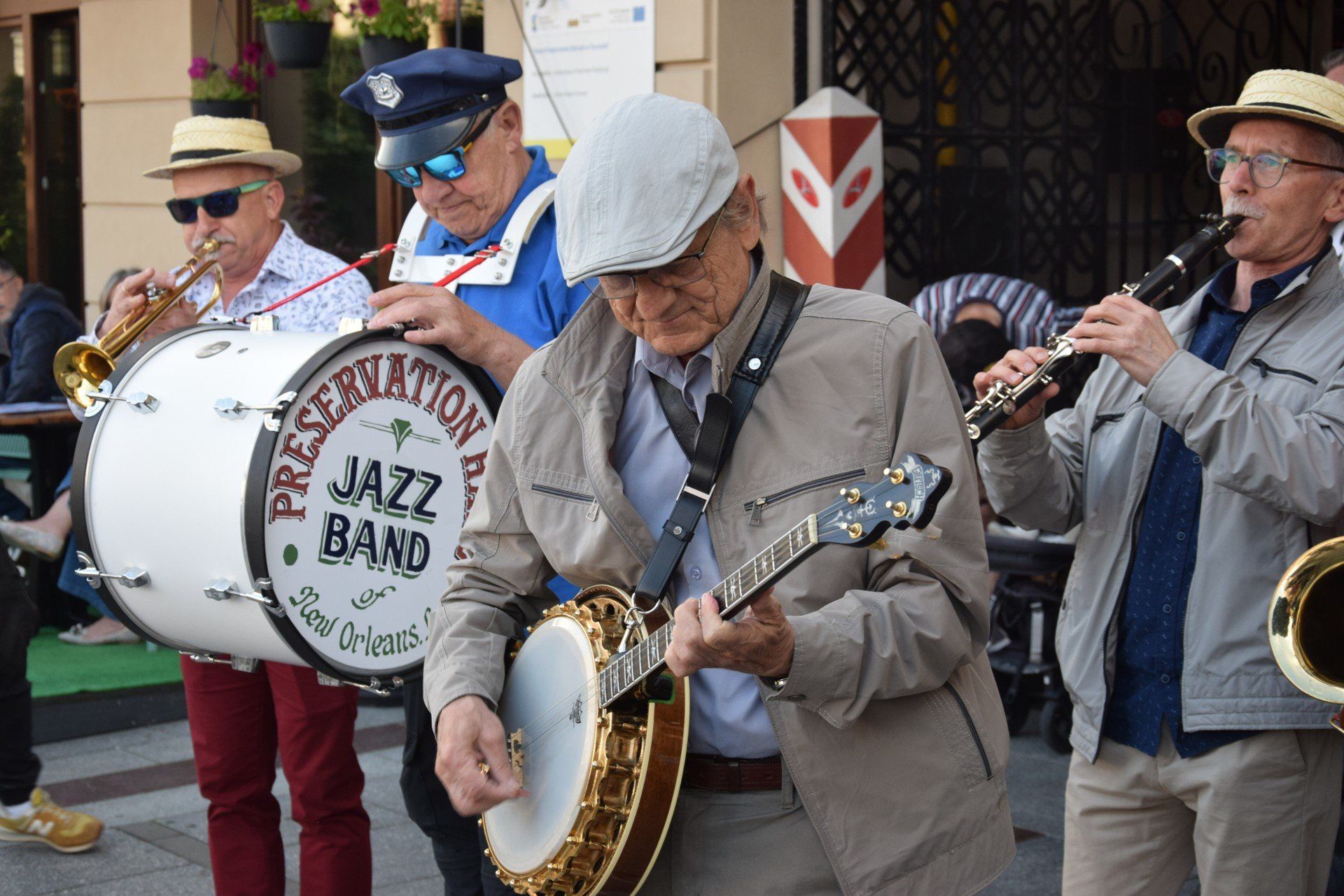 Starówka Jazz Festival 2025 w Tarnowie. Parada nowoorleańska przeszła ulicami miasta