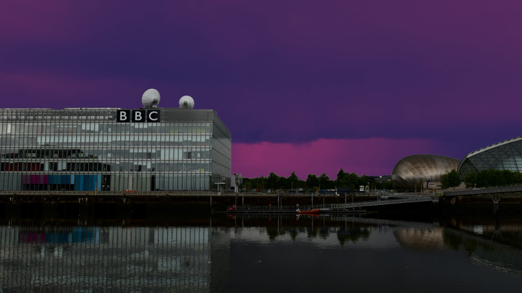 BBC zamknie dział śledczy. "Ciężka praca nad obniżeniem kosztów"