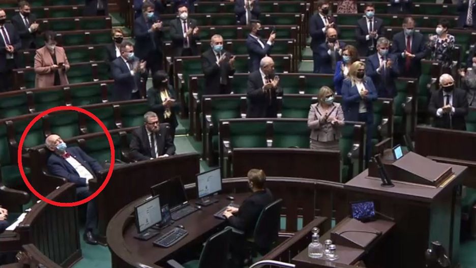 Sejm. Janusz Korwin-Mikke zasnął?