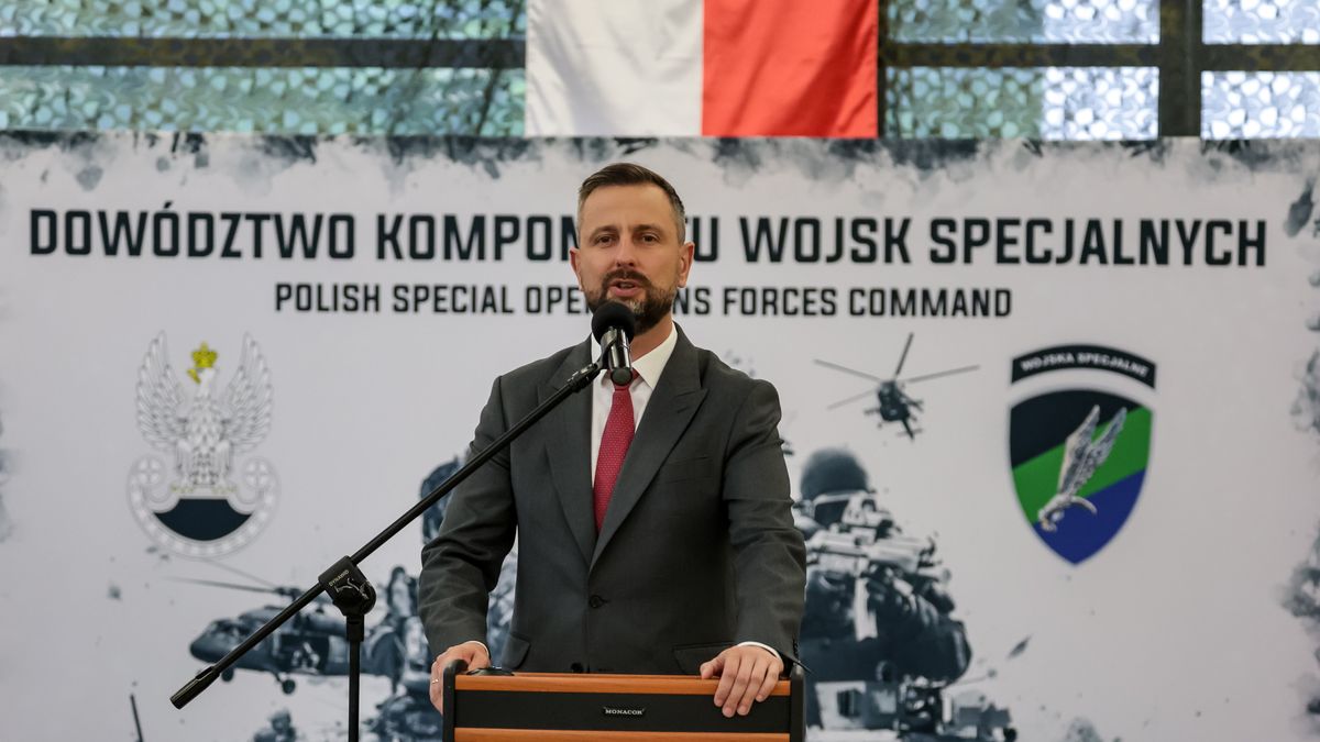 KRAKOW, MALOPOLSKIE, POLAND - 2025/07/17: The head of the Ministry of National Defense, Deputy Prime Minister of Poland, Wlodzimierz Kosiniak-Kamysz, speaks during the ceremony of handover of duties of the Commander of the Special Forces Component. (Photo by Dominika Zarzycka/SOPA Images/LightRocket via Getty Images)