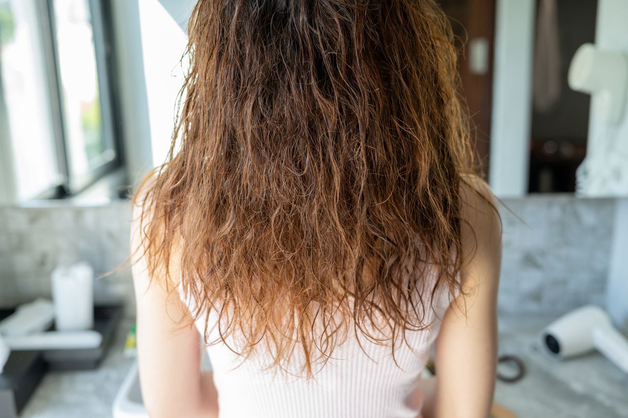 Dodaj do szamponu i umyj włosy. Od razu zwiększa objętość