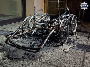 Przyszedł z wózkiem dziecięcym i go podpalił. Sceny w Cieszynie