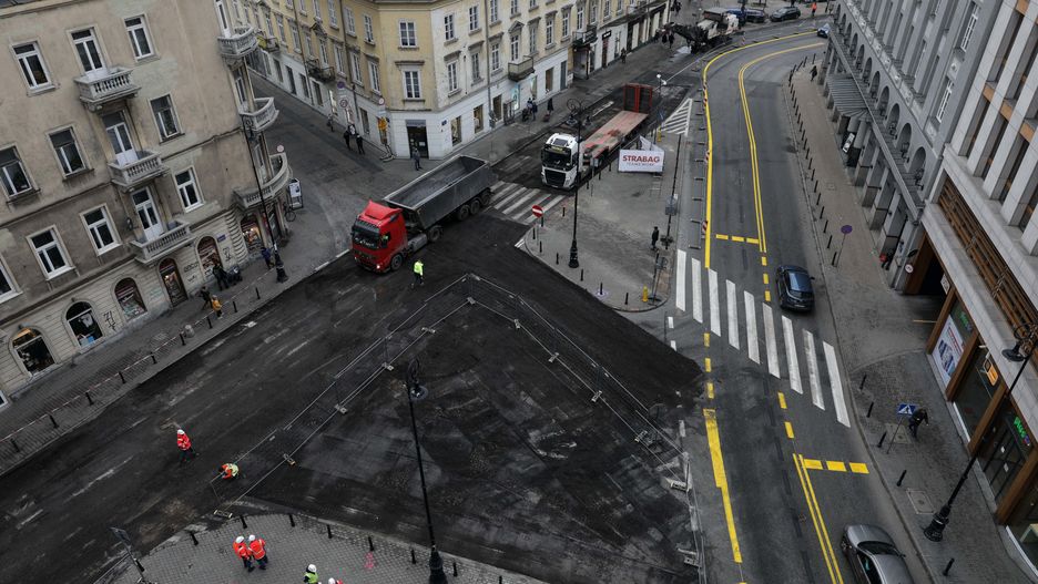 Warszawa. Rozpoczęła się przebudowa Placu Pięciu Rogów