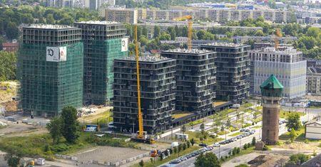 Bezpieczny kredyt 2 procent. Polacy chcą ugrać jak najwięcej