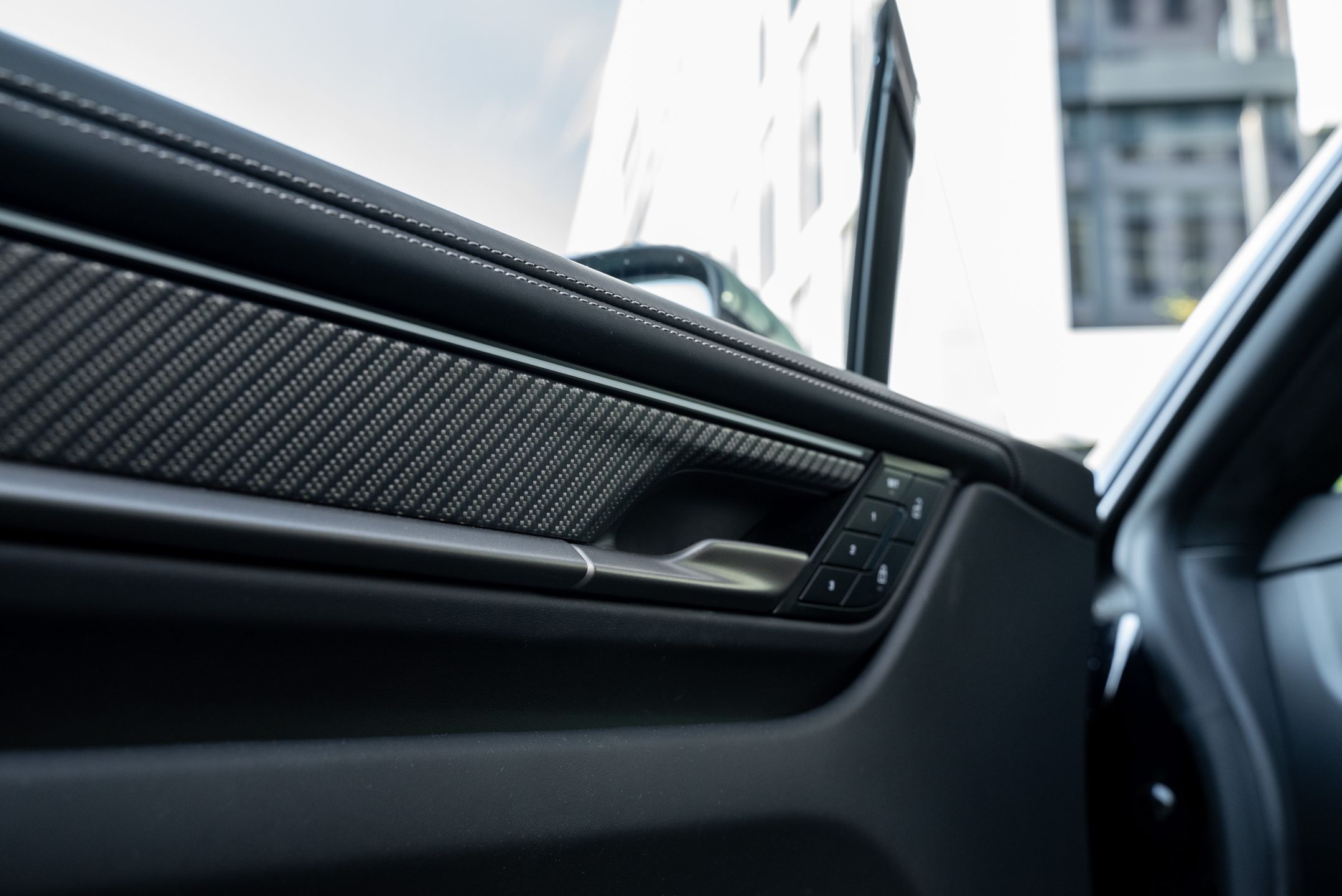 Porsche Macan Turbo EV