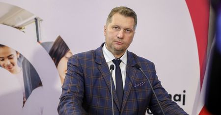Został dyrektorem szkoły. Wypłata szwagra Czarnka wzbudza kontrowersje