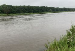 Dolny Śląsk. Stany alarmowe na rzekach. Lokalne podtopienia i alarm przeciwpowodziowy w Kłodzku