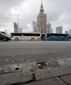 Protesty w Warszawie. Branża autokarowa spowolniła ruch w centrum miasta