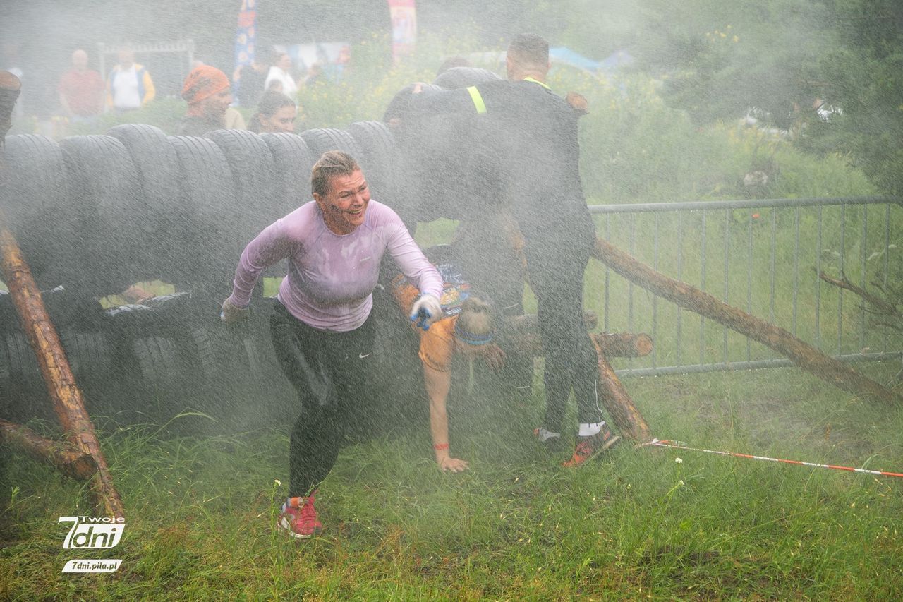 Ekstremalny bieg Miki Run na poligonie w Pile