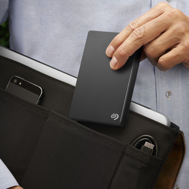 Seagate Backup Plus Portable 5TB - największy mały dysk na świecie 2