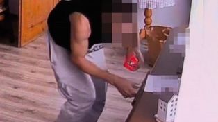 Jego sąsiadka zmarła. Mieszkanie zostało puste. Zobaczcie, co zrobił