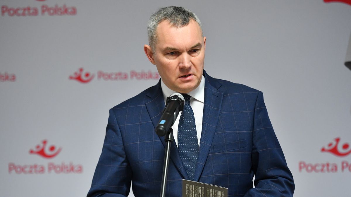 Krzysztof Falkowski
Piotr Nowak
Genera� Kazimierz Sosnkowski", poczta polska, polityk, polityka, prezentacja znaczka pocztowego, znaczek pocztowy