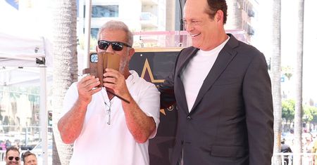 Dawno niewidziany Mel Gibson wpadł na uroczystość znanego kolegi. "Wygląda jak czyjś wujek"