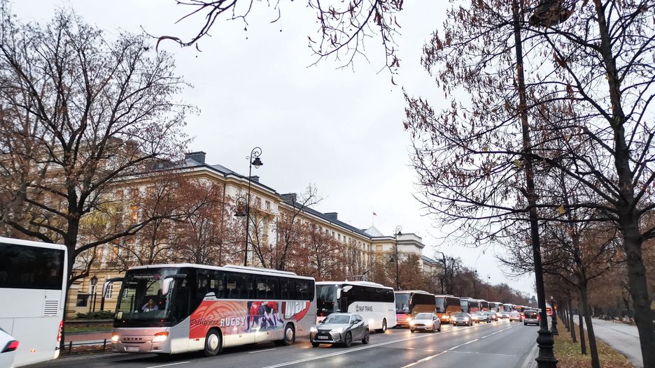Protesty w Warszawie. Strajk przewoźników przed KPRM