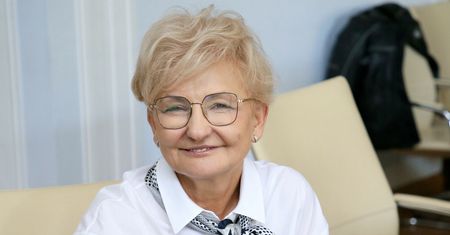 Afera mailowa. Apel wiceminister poirytował premiera i doradców. "Niektórym to trzeba internet wyłączyć"