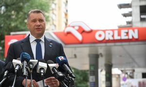 Ceny na stacjach w górę. Czarnek mówi o "łupieniu Polaków"