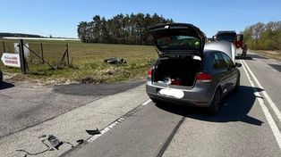 Stromiec: Zderzenie auta z motocyklistą na DK48. Droga jest zablokowana