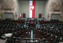 Gorąco w Sejmie. Posłowie debatują, pojawia się temat Mejzy, COVID i tarcza antyinflacyjna