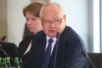 "Dobre lekarstwo jest gorzkie". Prezes NBP tłumaczy się na sejmowej komisji finansów