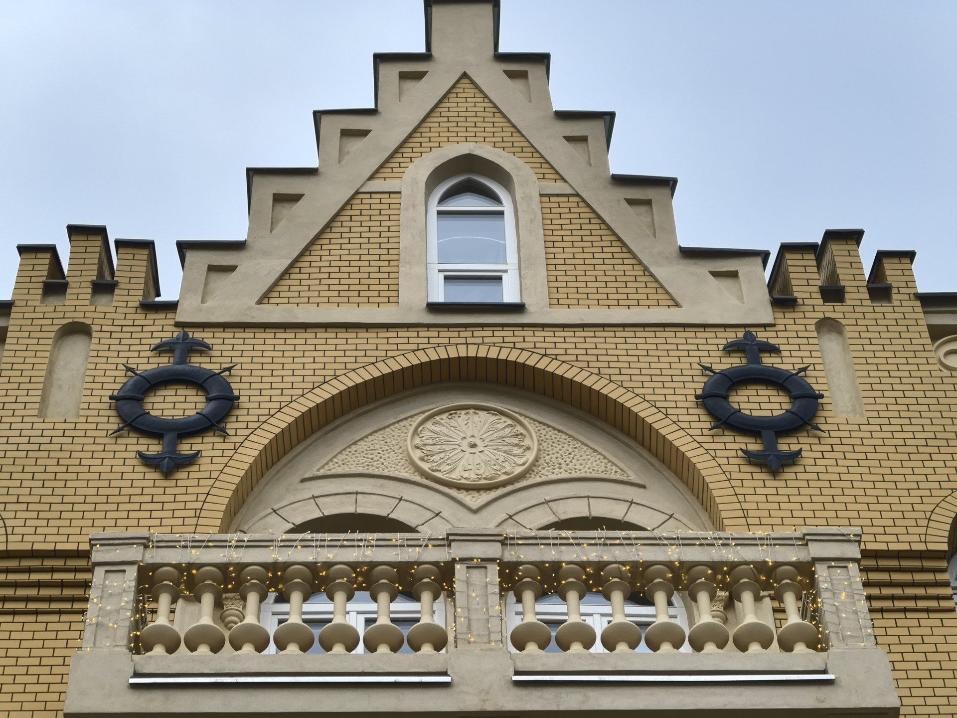 KAMIENICA PRAGA WARSZAWA PO REMONCIE KONSERWATORSKIM