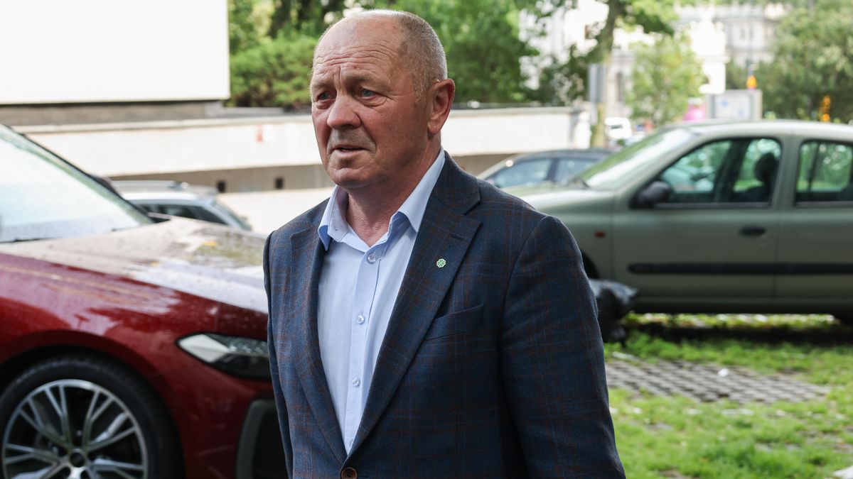 Poseł PSL Marek Sawicki ocenia krytycznie rząd Tuska
