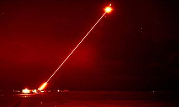 Laserowa broń przyszłości. Marynarka Wojenna USA stawia na AI