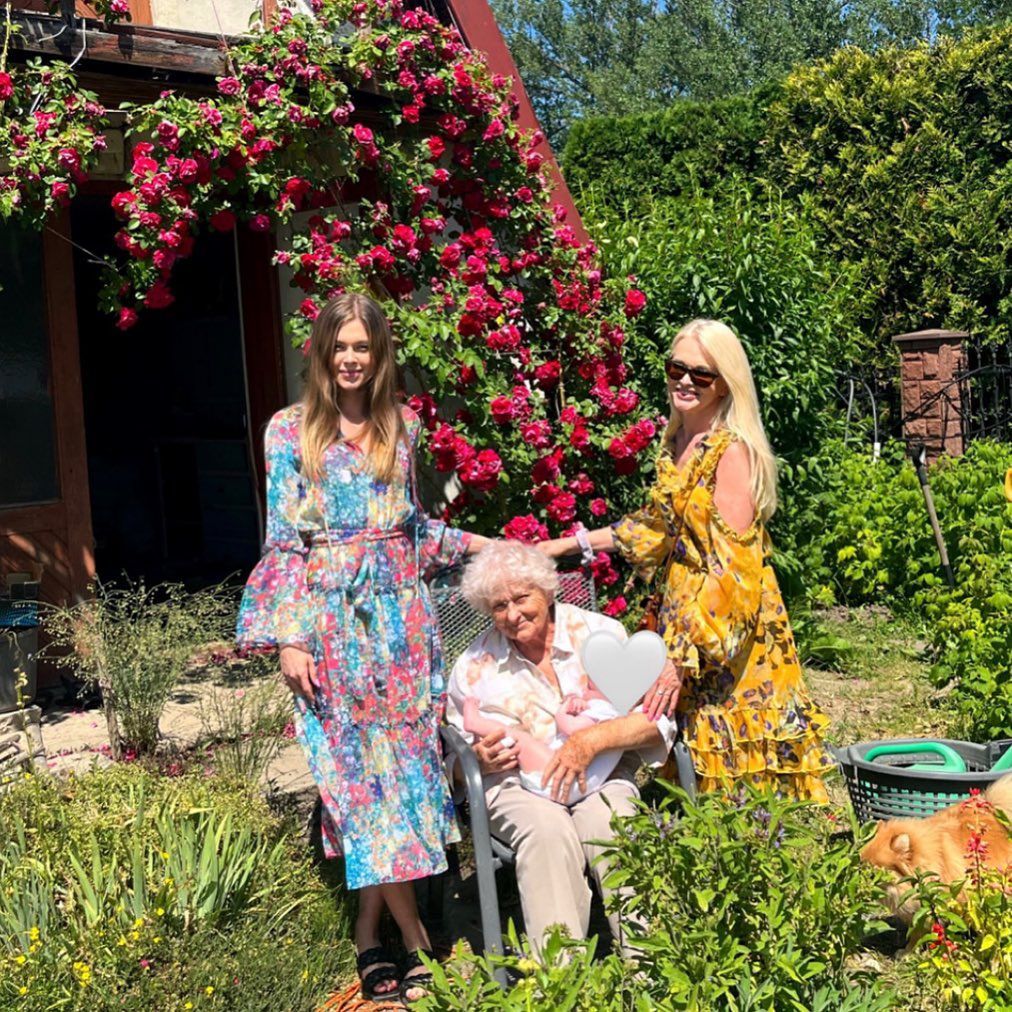 Joanna Opozda na rodzinnej fotografii