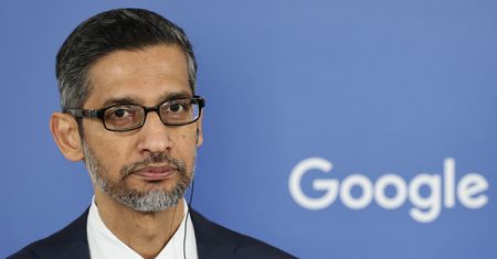Google przywróci zbanowane konta na YouTube. "Ważna rola w dyskursie obywatelskim"
