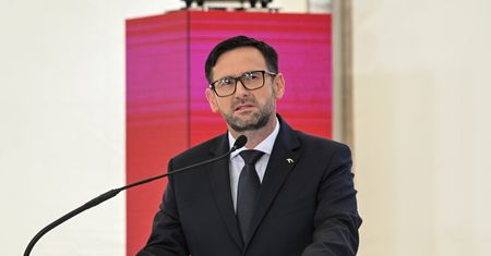 "Urządzili na mnie polowanie". Obajtek atakuje rząd