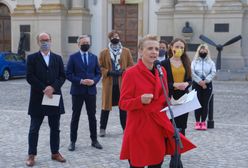 "Zabawa w chowanego" braci Sekielskich. Lewica organizuje protesty pod siedzibą Episkopatu i kościołami w całej Polsce