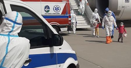Nieoficjalnie: Indyjski wariant koronawirusa u polskiego dyplomaty