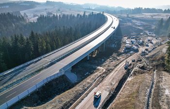 Będą naprawiać nową Zakopiankę. Jadących na ferie czekają utrudnienia