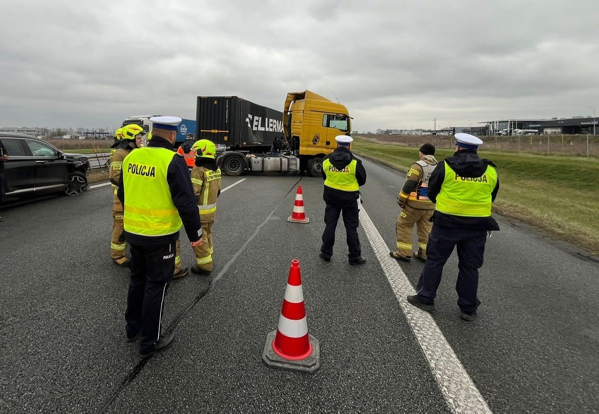 Mandaty za nagrywanie miejsca wypadku. Wiadomo, ile zapłacą kierowcy