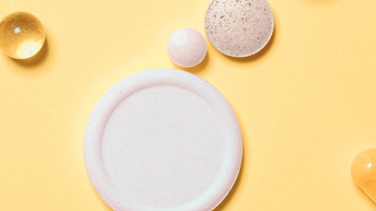 Calcium C to suplement diety występujący w postaci musujących tabletek.