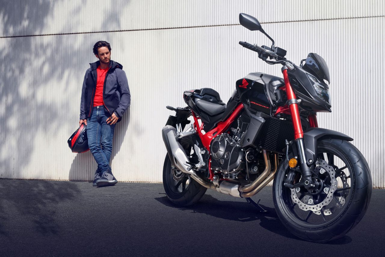 Nowa Honda CB750 Hornet ma najlepszy w klasie stosunek mocy do masy. Znamy też cenę