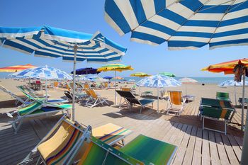 Wojna na Bliskim Wschodzie uderza w turystykę. Hotelarze liczą straty