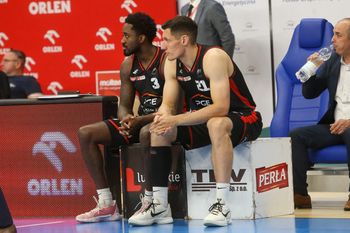 ORLEN Basket Liga. Rywalizacja przenosi się do hali Legii. „Jedziemy po dwa zwycięstwa”
