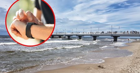 Molo w Kołobrzegu przeżywa oblężenie. Turyści czekają na właściwy moment