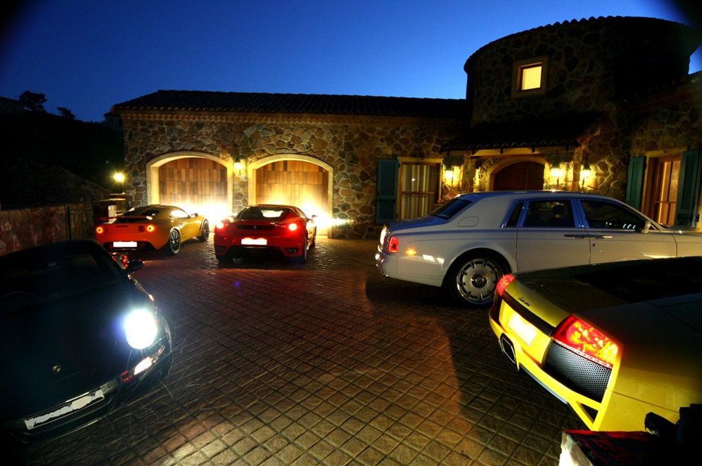 Porsche 911, Lotus Elise, Ferrari F430, Rolls-Royce Phantom, Lamborghini Murcielago (fot. luxury4play.com)